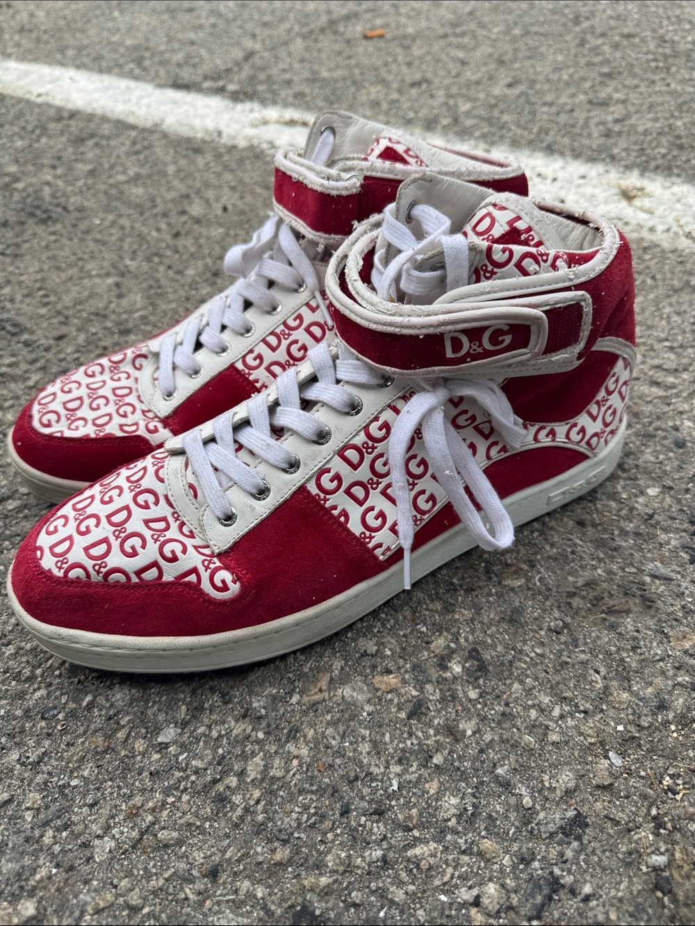 D&G Men’s Red and White High-Top Logo Sneakers